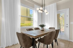 Dining - 5 BD/ 4.5 BA/ Windsor At Westside (8815 GC) (Kissimmee)