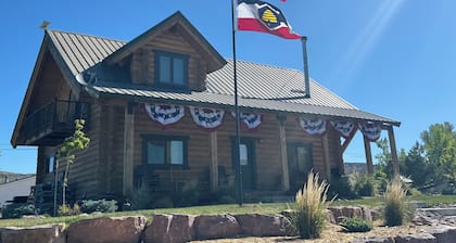 Dutch John Adventure Outpost—2800 Sq Ft, log home, private Pickleball Court.<br>Best short term rental in Dutch John!