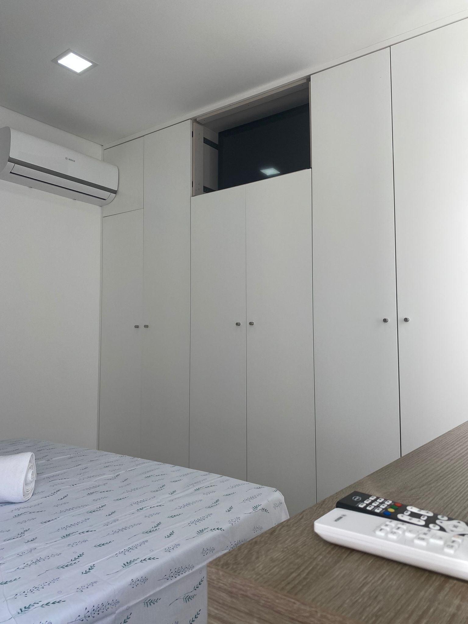 Suite Confort, vista a la ciudad (SUITE A) | 1 habitación y wifi gratis 