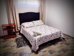 4 bedrooms, WiFi