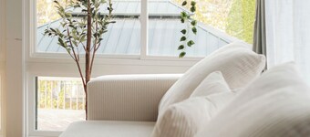 Your Cozy Getaway with Sunroom & Gaming Room