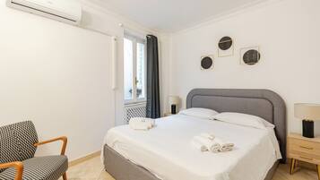 4 habitaciones, tabla de planchar con plancha y wifi