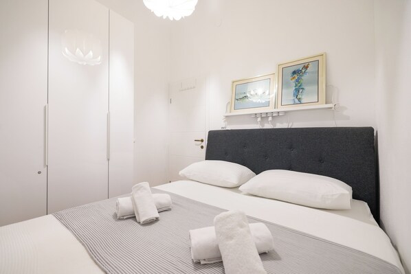 Deluxe Apartment, City View