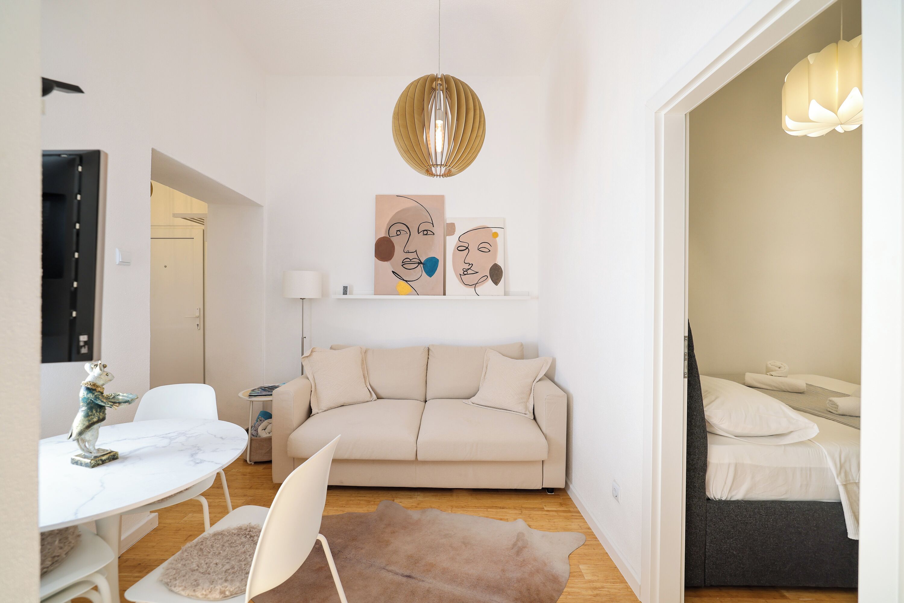 Deluxe Apartment, City View | Living area | Flat-screen TV