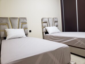 2 bedrooms, iron/ironing board, WiFi - Spacious and charming 2-bedroom apartment in delightful Tanger with fast WiFi (tangier)