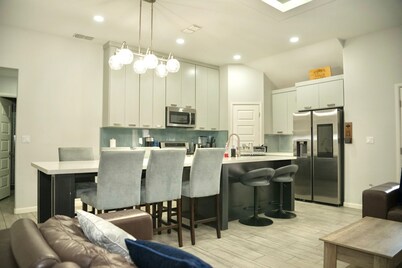 Cozy & Modern 3BR House  Edinburg, Texas