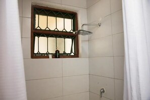 Dusche, Seife, Toilettenpapier