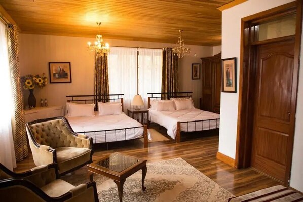 1 dormitorio, tabla de planchar con plancha, wifi