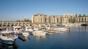 Marina - Belle Escapes - Sussex By The Sea (Glenelg)