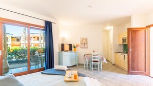Appartamento, balcone, vista piscina