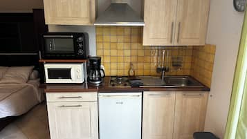 Fridge, microwave, electric kettle, toaster