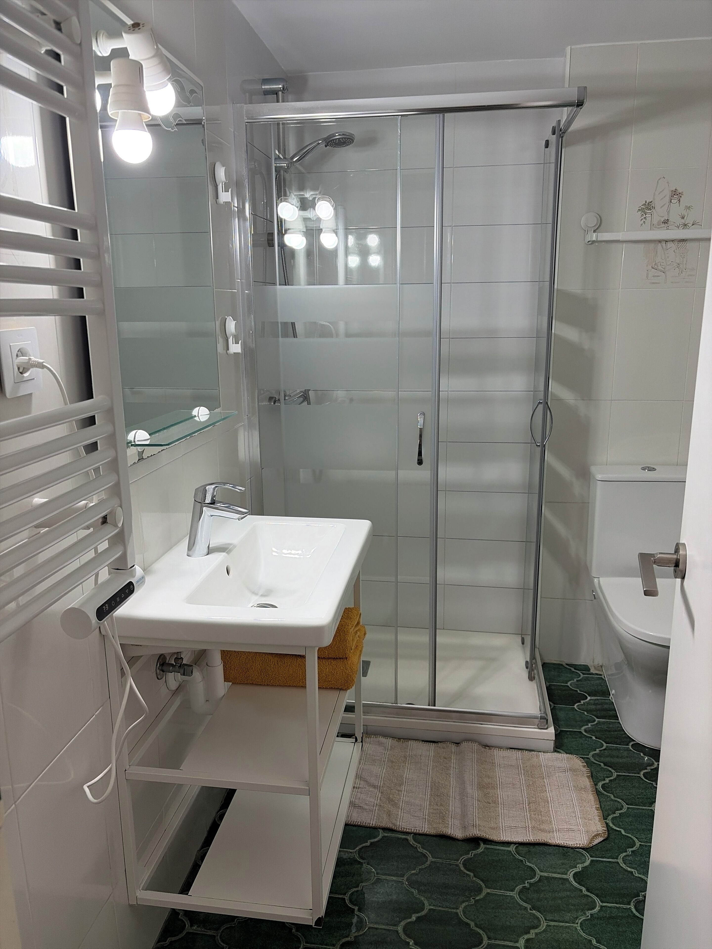 Free toiletries, hair dryer, towels, soap