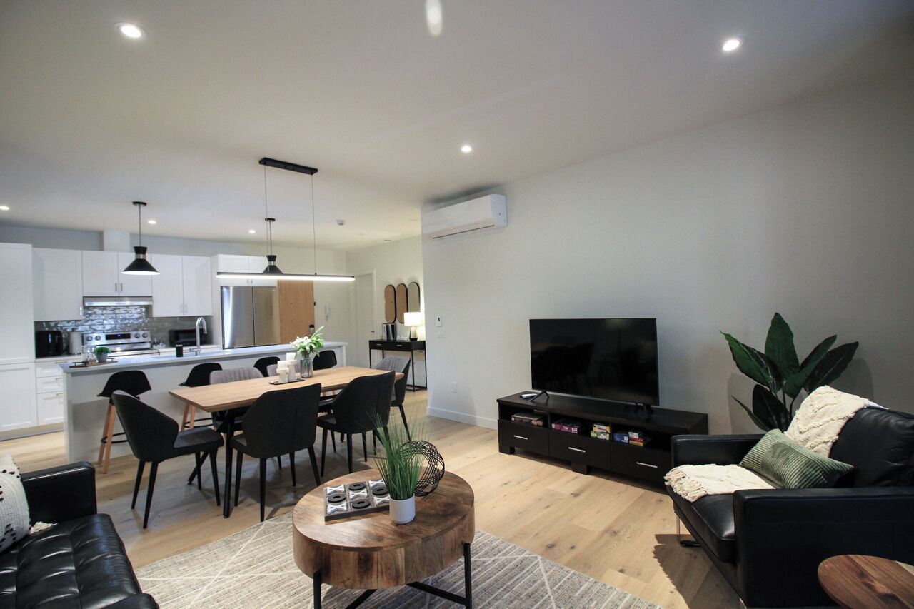 The 102 | Living area