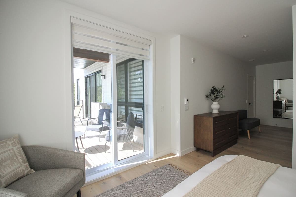 Kondo Mewah (Le 200) | Seprai premium, kedap suara, dan setrika/meja setrika