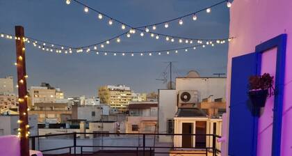 Newly renovated penthouse in the historic center of Almeria.