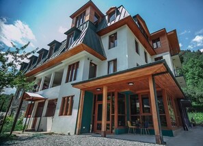 Exterior - latour Mestia (Mestia)
