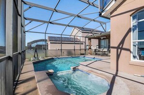 Piscine extérieure