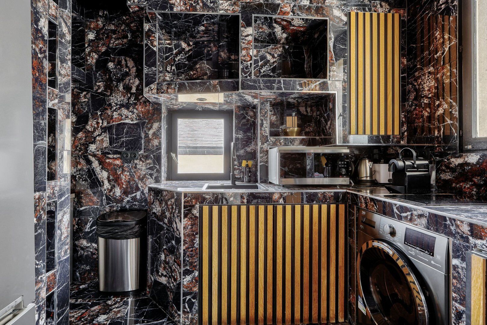 Refrigerador, microondas, horno y lavavajillas 