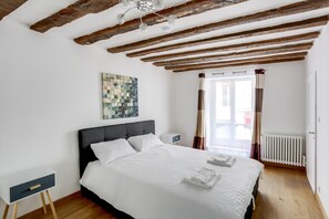 2 bedrooms, Internet, bed sheets
