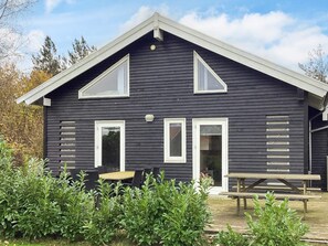 House | Outdoor dining
