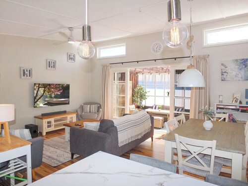 Snapper Bach - Foxton Beach Holiday Home