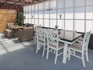 Dining - Snapper Bach - Foxton Beach Holiday Home (Foxton)