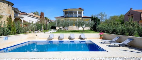 Appartement | Piscine | Piscine extérieure