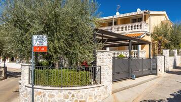 Apartment | Exterior
