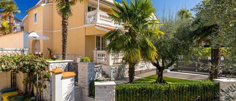 อพาร์ทเมนท์ | บริเวณภายนอก