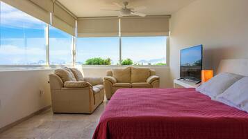 Rumah Mewah, pemandangan laut | 5 kamar tidur, setrika/meja setrika, dan Wi-Fi gratis