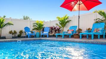 Een verwarmd zwembad