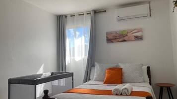1 chambre, fer et planche Ă repasser, lit parapluie, Wi-Fi gratuit