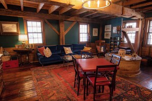 Interior - Osceola Mill is a boutique inn located in the Shenandoah Valley 20 minutes from Lexington and Staunton. (Vesuvius)