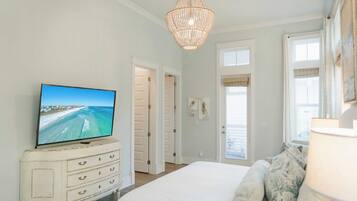 Rumah (4 Bedrooms) | 4 kamar tidur, setrika/meja setrika, dan seprai linen