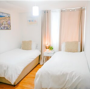 2 bedrooms, desk, iron/ironing board, WiFi