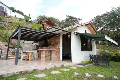 Cabaña de la loma - Family Room with Private Bathroom

