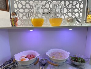 Free daily buffet breakfast  - Daro Hotel (Bukhara)