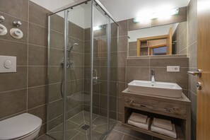 Apartment | Bathroom - Apartment in Salzburg Near Schlossalmbahn I (Bad Hofgastein)