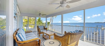 Beautiful Direct Riverfront Paradise Home