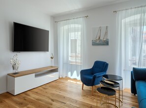 Apartment | Living area