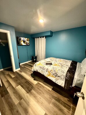 2 室のベッドルーム、アイロン / アイロン台、WiFi、ベッドシーツ