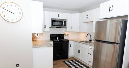 Chic 1-bedroom with AC and WiFi in downtown Newnan