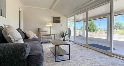 3 bd in 55+ community on south golf course in Sun City AZ with golf cart rental