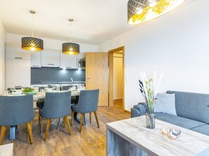 Apartment | Dining - Apartment in Salzburg Without Deposit (Bad Hofgastein)