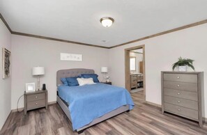 3 habitaciones, tabla de planchar con plancha y wifi gratis 