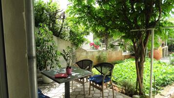 Apartment (Two Bedroom Apartment with Terrace) | Exterior