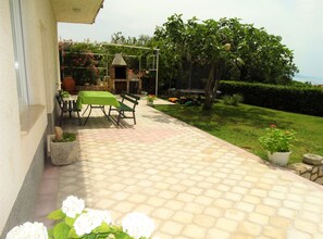 Lejlighed (Classic Two Bedroom Apartment with Te) | Udendørsområde