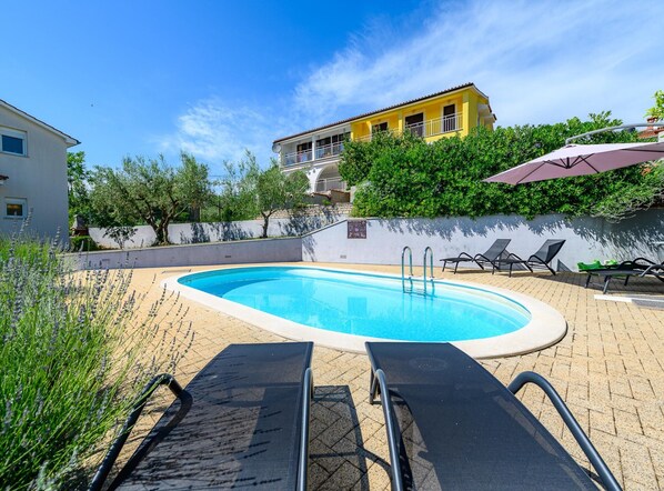 Villa | Pool