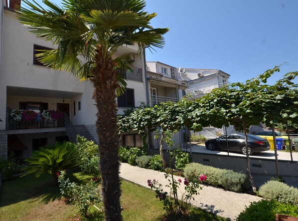 Exterior - Sleek and Serene Flat and Rooms - Standard Double Room with Balcony (Rovinj)