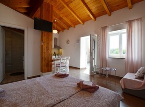 Bügeleisen/Bügelbrett, WLAN, Bettwäsche